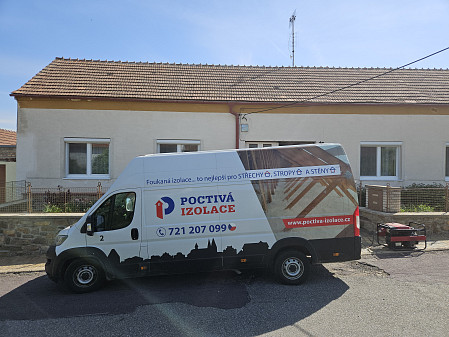Izolace stropu z prostoru zděného domu na Znojemsku